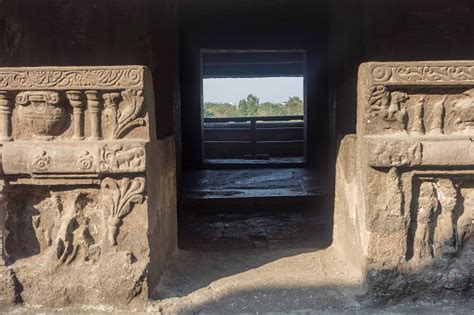 Carving On The Wall Of Kailash Temple Stock Photo - Download Image Now ...