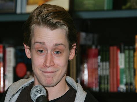 Macaulay Culkin is in "perfectly good health": Rep - CBS News