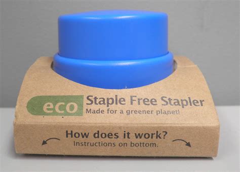 Pocket Blonde: ECO Staple Free Stapler Review