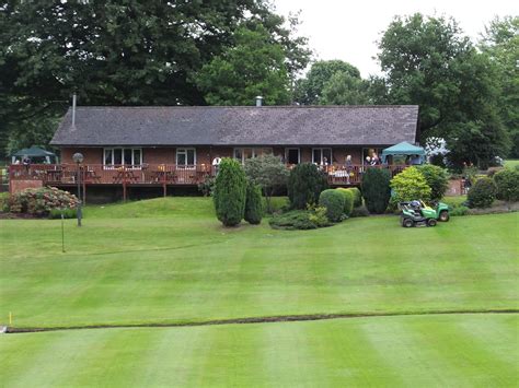 Farnham Park Golf Club | Go&Golf