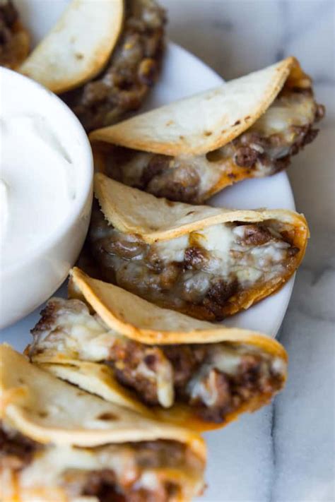 Mini Beef and Cheese Tacos - Food Fanatic