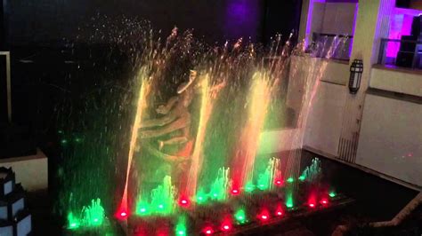 Dancing Fountain Show @ Grand Indonesia - YouTube