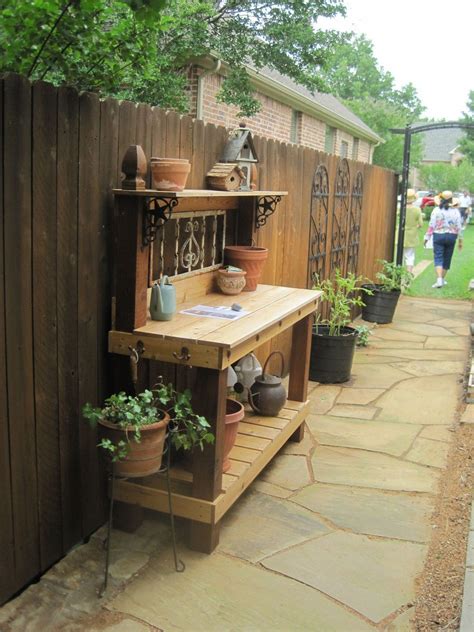 33 DIY garden tool storage idea that will save your sanity | Outdoor potting bench, Potting ...