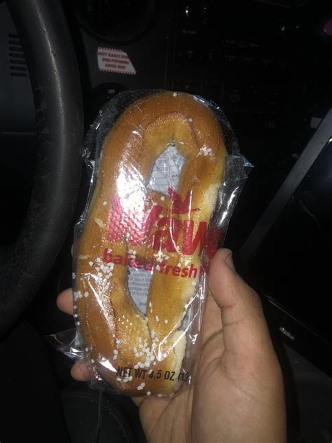 Am I the only one who loves Wawa pretzels? : r/newjersey