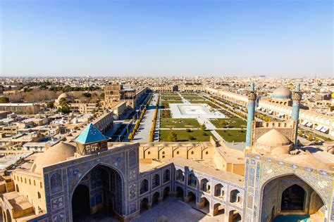 The Shah Mosque in Isfahan - Iran's Most Beautiful Mosque - Omnivagant