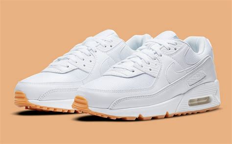 Available Now // Nike Air Max 90 "White Gum" | HOUSE OF HEAT