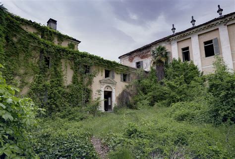 Italian Afterlife | Abandoned houses, Italy, Abandoned buildings