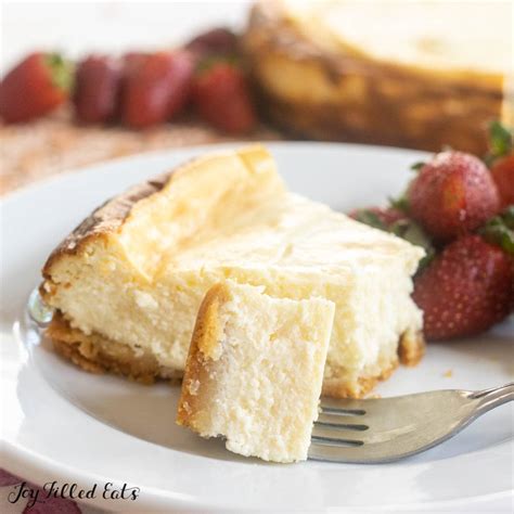 Keto Cheesecake - The Easiest Recipe for Low Carb Cheesecake!