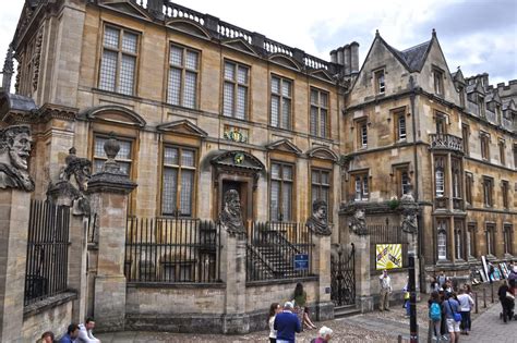 10 Best Museums in Oxford - Where to Discover Oxford's History, Art and Culture? - Go Guides