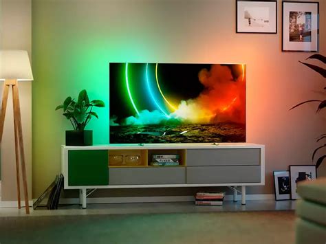 Philips Ambilight 65OLED706 OLED TV Review | Man of Many