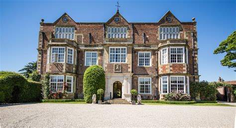 Goldsborough Hall - Historic Houses Tour - English Country Gardeners