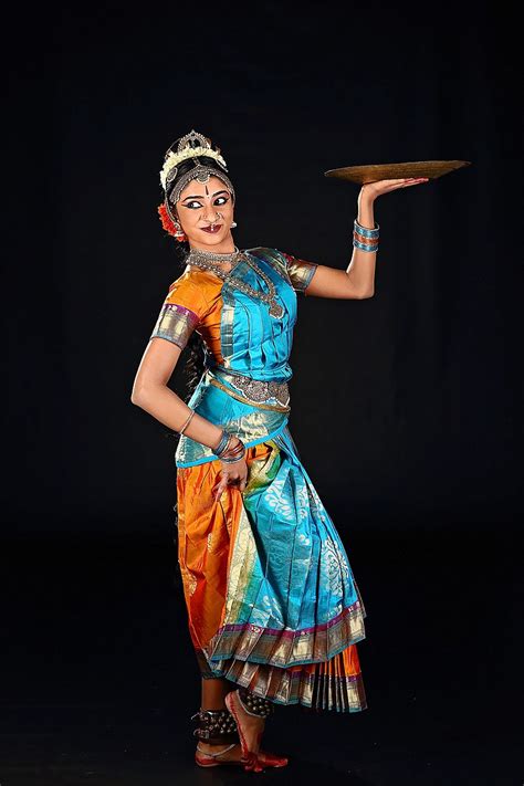 Tharangam - Category:Kuchipudi - Wikimedia Commons Folk Dance, Dance ...