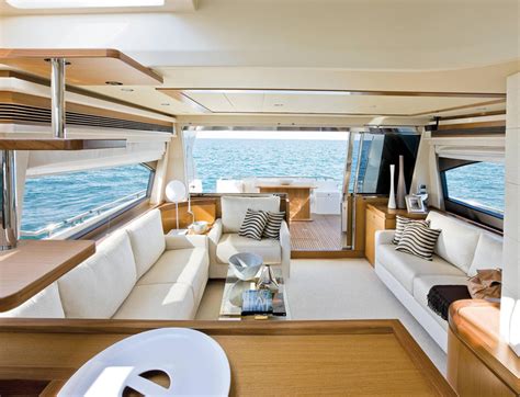 Internal view Ferretti Yachts - Ferretti 700 #yacht #luxury #ferretti ...