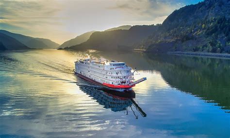 American Queen Steamboat Company - Ships and Itineraries 2018, 2019, 2020 | CruiseMapper