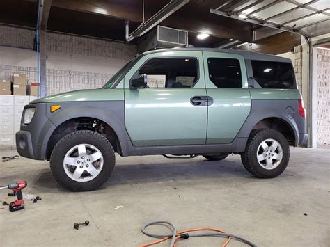 Lifted my 2003 AWD honda element 2 inches : Honda