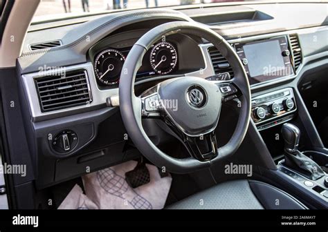 Volkswagen teramont hi-res stock photography and images - Alamy