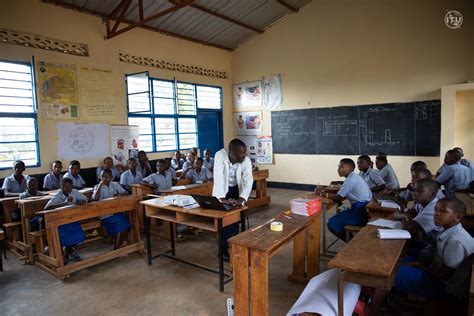 Giga transforms lives in rural Rwanda, one school at a time - ITU