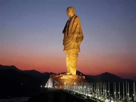 List of top 10 tallest statues in the world | Statue of Unity