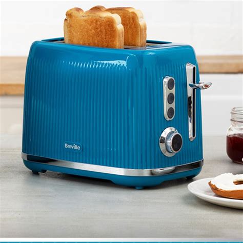 Breville Bold Blue 2 Slice Toaster | Wilko