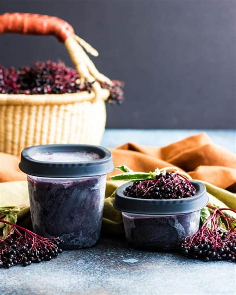 How to Make Elderberry Syrup: Simple Recipe with Fresh or Dried Berries