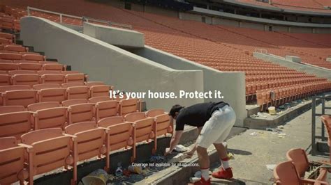 Progressive TV Commercial, 'Baker Mayfield Cleans House' - iSpot.tv