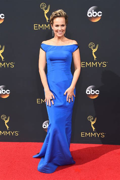 Emmy Awards 2016 red carpet arrivals - CBS News