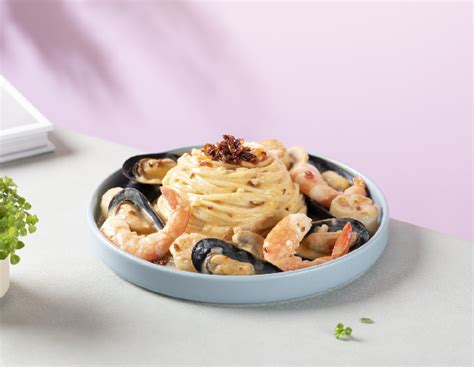 Creamy Spicy Seafood Linguine | Recipes | Lee Kum Kee Home | HONG KONG