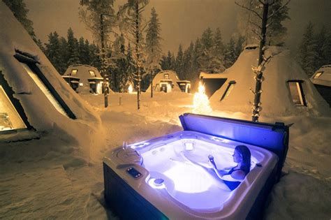 Glass Resort at Snowman World Rovaniemi | Traveler by Unique