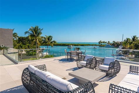 Home Of The Day: 3 Levels Of Lavish Luxury On Key Biscayne