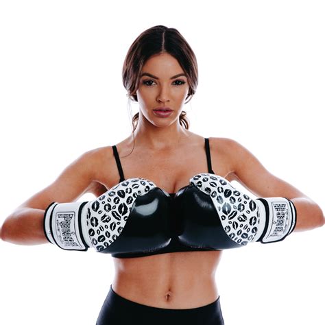 Womens Boxing Gloves - Lip Art - Black | Women boxing, Boxing gloves womens, Boxing gloves