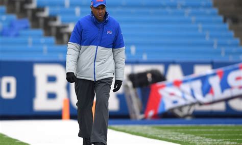 Buffalo Bills promote defensive coordinator Leslie Frazier