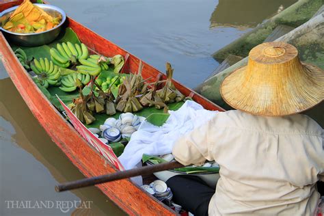 A Day Trip to Amphawa Floating Market | Thailand Redcat