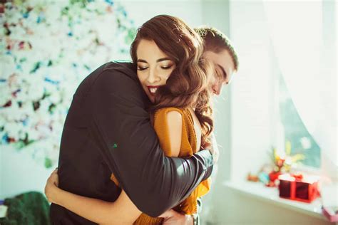 20 Different Types Of Hugs Ranked (And Their Meanings)