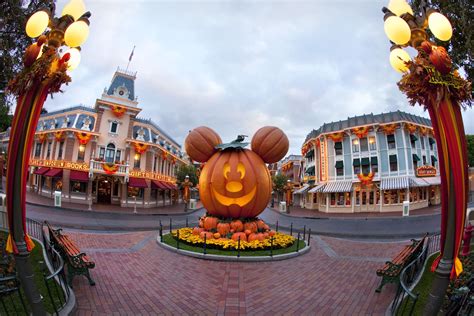 17 Reasons Disneyland Halloween Time Is the Best (2018) - La Jolla Mom