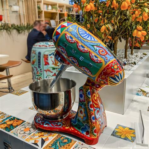 SMEG Kitchen Appliances 2019 Dolce & Gabbana Collection – The ...