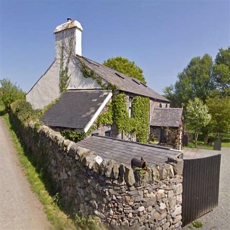 Drew Pritchard's house (Former) in Eglwysbach, United Kingdom - Virtual Globetrotting