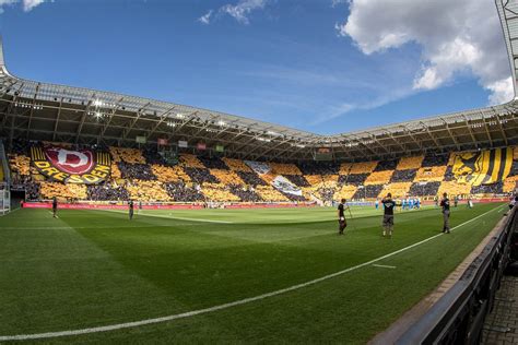 Dynamo Dresden Stadium / Rudolf-Harbig-Stadion - Dynamo Dresden Stadion ...