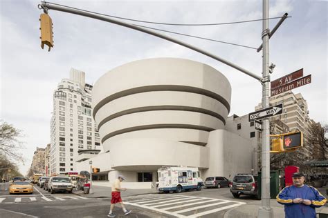 Gallery of Gallery: Frank Lloyd Wright's Solomon R. Guggenheim Museum by Laurian Ghinitoiu - 1