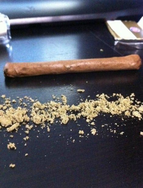 How To Roll A Kief Joint In 3 Easy Steps - Hail Mary Jane