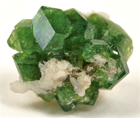 10 Really Expensive Gemstones: From Taaffeite To Blue Diamond - Financesonline.com