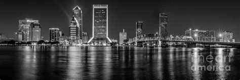 Jacksonville Skyline Pano BW Photograph by Bee Creek Photography - Tod ...