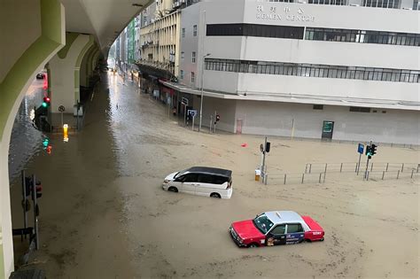 Hong Kong flooded by heaviest rainfall in 140 years