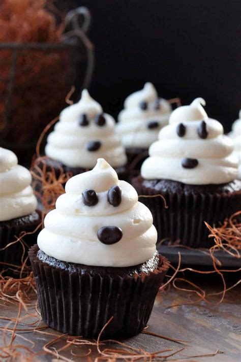 Ghosts on Halloween Carrot Cake Cupcakes—Fast and Easy! - Everyday Southwest