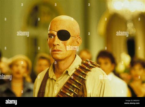 GEORGE OF THE JUNGLE (1997) THOMAS HADEN CHURCH GITJ 154 Stock Photo - Alamy