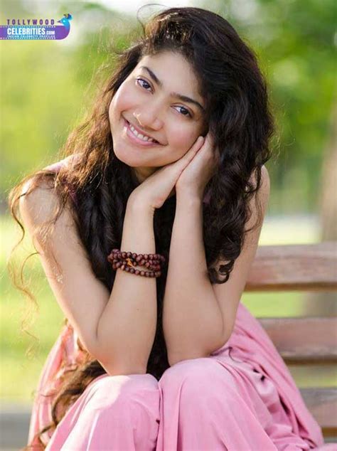 Sai Pallavi Family Husband Biography Parents children's Marriage Photos