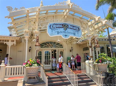 The Crystal Palace Now Serving Alcohol in Magic Kingdom - Blog Mickey