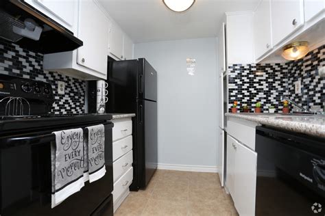 Hunter's Chase Apartments - Houston, TX | Apartment Finder