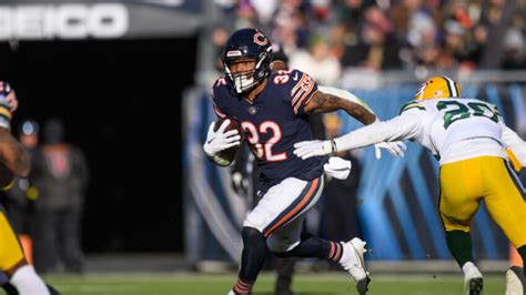 This works against Chicago Bears RB David Montgomery in contract talks