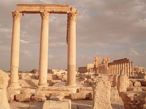 Travel Thru History Palmyra, Syria: An oasis in history