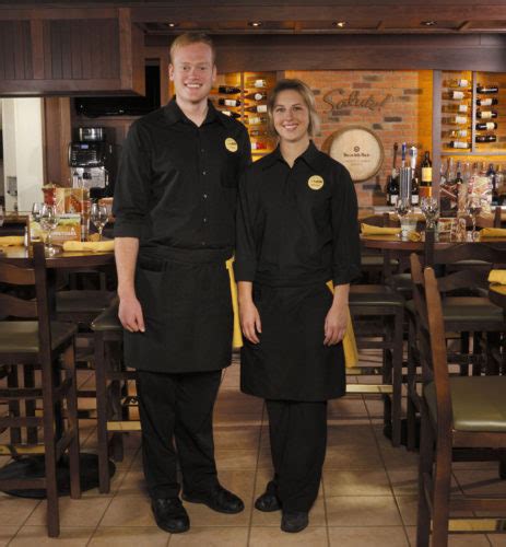 Olive Garden Unveils 'Modern' Uniforms, Servers Rejoice - Eater